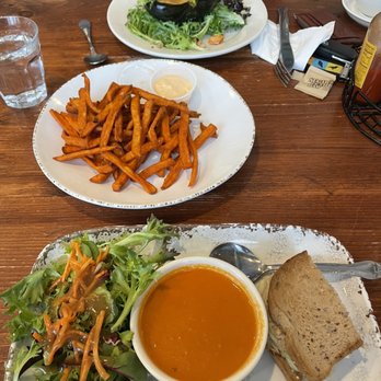 Pop Over Eatery - Tuna Melt, tomato soup, Sweet Potato Fries, Harvest Grain Bowl - Breakfast & Brunch Near Me - Simsbury, Connecticut Pop Over Eatery - Tuna Melt, tomato soup, Sweet Potato Fries, Harvest Grain Bowl - Breakfast & Brunch Near Me - Simsbury, Connecticut