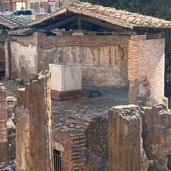 Torre Argentina - Temple A - Public Plazas Near Me - Rome, RM Torre Argentina - Temple A - Public Plazas Near Me - Rome, RM