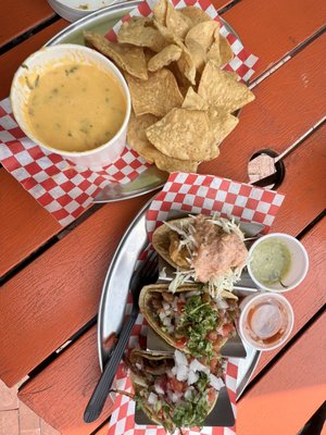 Taqueria Nacional by null