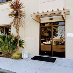 Nat's Tax Service - The birds of paradise surround the side entrance of Natalies office!