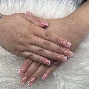 Hollywood Nails - Nail Salons Near Me - Sacramento, California Hollywood Nails - Nail Salons Near Me - Sacramento, California