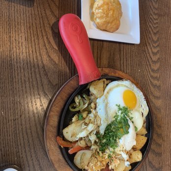 Gochas Breakfast Bar | Cascade - Wine Bars Near Me - Atlanta, Georgia