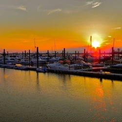 Borden Light Marina - Best sunsets in the Bay!