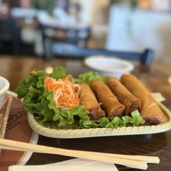 Egg rolls, good!
