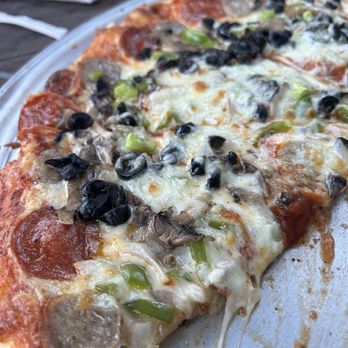 Uptown Pizza - Supreme - Pizza Near Me - Saint Augustine, Florida