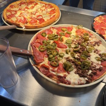 Shakey's Pizza Parlor - Pan pepperoni pizza and jalapeno pepperoni pizza - Pizza Near Me - San Gabriel, California Shakey's Pizza Parlor - Pan pepperoni pizza and jalapeno pepperoni pizza - Pizza Near Me - San Gabriel, California