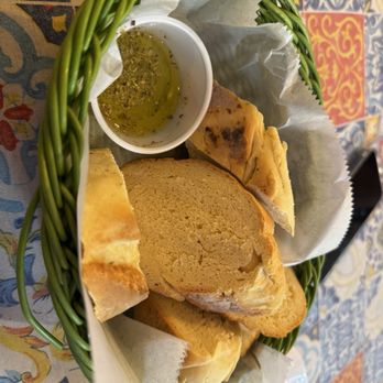 Impero Italiano - Bread and olive oil - Pizza Near Me - Houston, Texas Impero Italiano - Bread and olive oil - Pizza Near Me - Houston, Texas