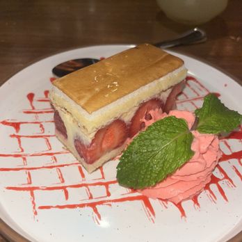 Per Diem - Financial District - Strawberry Shortcake - New American Near Me - San Francisco, California Per Diem - Financial District - Strawberry Shortcake - New American Near Me - San Francisco, California
