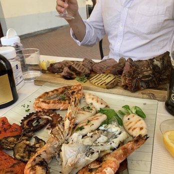Il Bergamotto - Seafood and meat platter with a delicious white wine - Italian Near Me - Venaria Reale, TO Il Bergamotto - Seafood and meat platter with a delicious white wine - Italian Near Me - Venaria Reale, TO