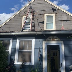 Roberts Roofing & Siding