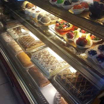 Altadena Bakery - Desserts Near Me - Burbank, California