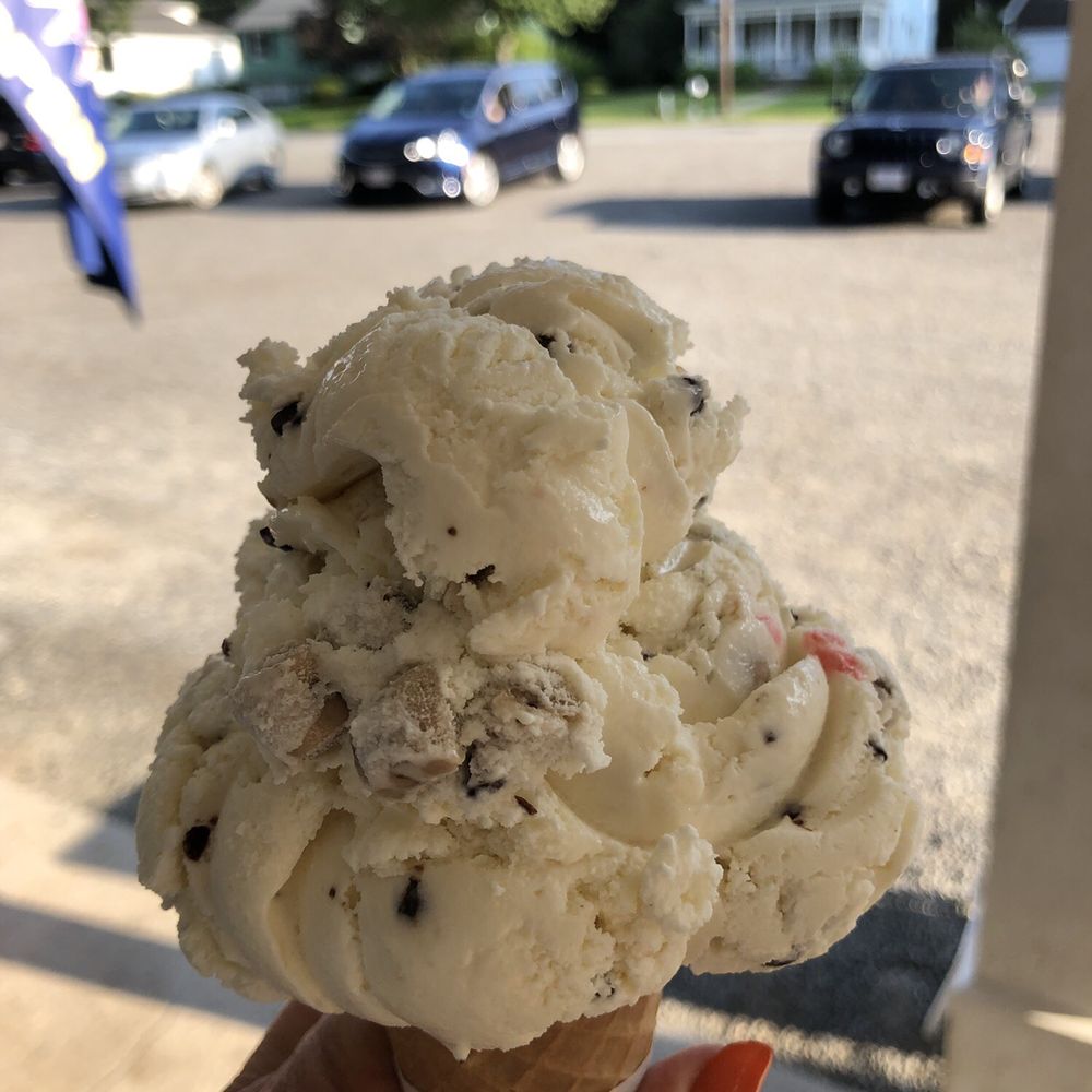 Erikson's Ice Cream - Small chocolate chip cookie dough - Ice Cream & Frozen Yogurt Near Me - Maynard, Massachusetts Erikson's Ice Cream - Small chocolate chip cookie dough - Ice Cream & Frozen Yogurt Near Me - Maynard, Massachusetts