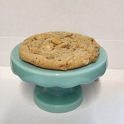 Better Batter Bakery - Peanutt brittle cookie