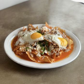 Jarocho - Chilaquiles con Huevos - Mexican Near Me - Newmarket, Ontario Jarocho - Chilaquiles con Huevos - Mexican Near Me - Newmarket, Ontario