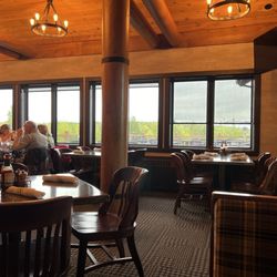 Base Camp Restaurant - Dinning room has a nice view