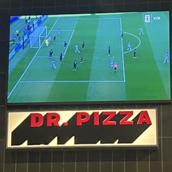 Dr. Pizza - Two TVs
