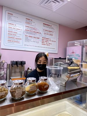 Cream Me Ice Creamery by null