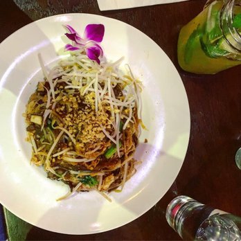 Nur Thai - Duck Pad Thai - Thai Near Me - Park, New York Nur Thai - Duck Pad Thai - Thai Near Me - Park, New York