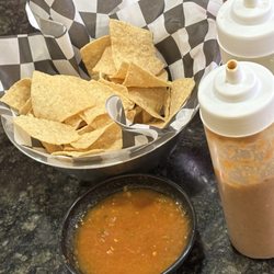 Lupita's Restaurant - CHIPS CON SALSA