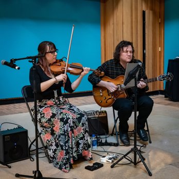 Chicago Botanic Garden - Katherine Andrick and Chris Siebold provide, " Gypsy Jazz" at the entrance to the Orchid Show. - Botanical Gardens Near Me - Glencoe, Illinois