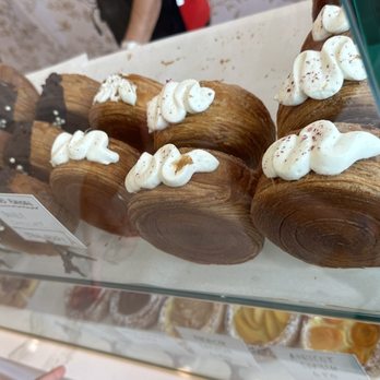 Paris En Rose - Rolled croissant - Cafes Near Me - Del Mar, California Paris En Rose - Rolled croissant - Cafes Near Me - Del Mar, California
