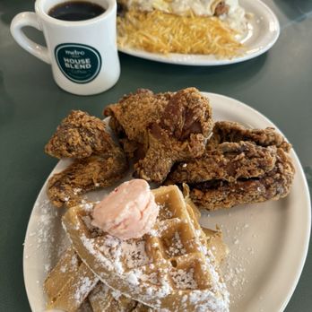 Metro Diner - Diners Near Me - Knoxville, Tennessee Metro Diner - Diners Near Me - Knoxville, Tennessee