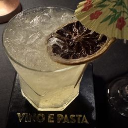 Fizzy cocktail