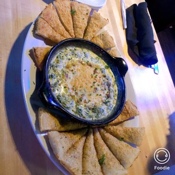 Boston's Restaurant & Sports Bar - Spinache and Artichoke Dip - Pizza Near Me - Irving, Texas
