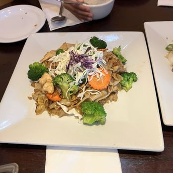 Thai Kitchen - chicken pad see-ewe - Thai Near Me - Albuquerque, New Mexico