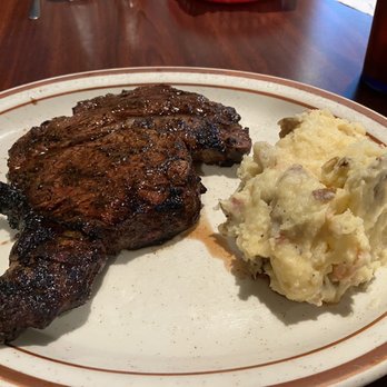 Leona General Store - Steak and potatoes - Steakhouses Near Me - Leona, Texas