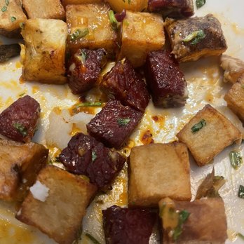 Manhattan Beach Post - Corn beef hash and potatoes - New American Near Me - Manhattan Beach, California