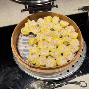 逸連堂 - Siu mai - Airport Lounges Near Me - Hong Kong, HK