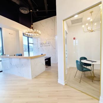 Seven Bridges Dental Studio Woodridge - Modern front desk and private consultation room at Seven Bridges Dental Studio - General Dentistry Near Me - Woodridge, Illinois Seven Bridges Dental Studio Woodridge - Modern front desk and private consultation room at Seven Bridges Dental Studio - General Dentistry Near Me - Woodridge, Illinois