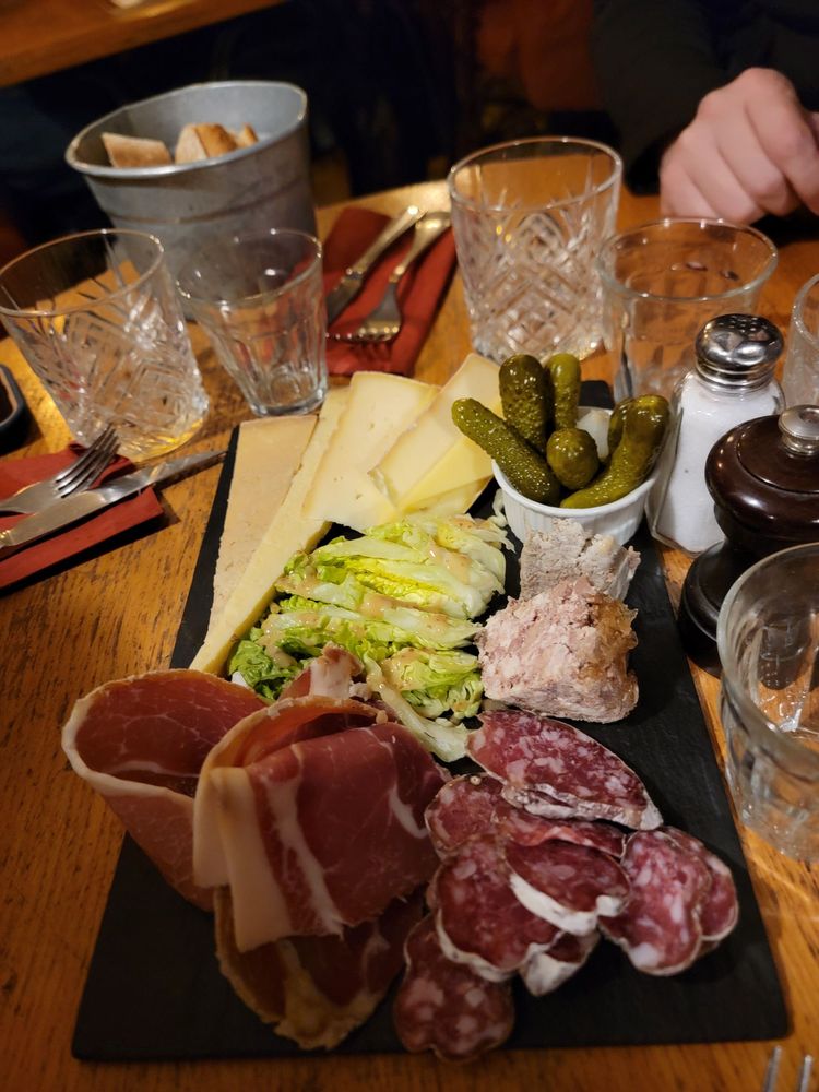 Au Bougnat