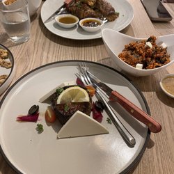 FyZZ Gastropub - Filet mignon and half a chicken plate?