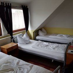 Hotel Ceteno - Dreibettzimmer