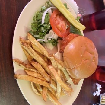Esther's Family Diner - Spicy chicken sandwich and fries - Diners Near Me - Fort Sumner, New Mexico