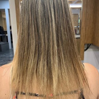 Salon Luxe - My damaged hair before Trianna worked a miracle - Hair Salons Near Me - Claremont, California Salon Luxe - My damaged hair before Trianna worked a miracle - Hair Salons Near Me - Claremont, California
