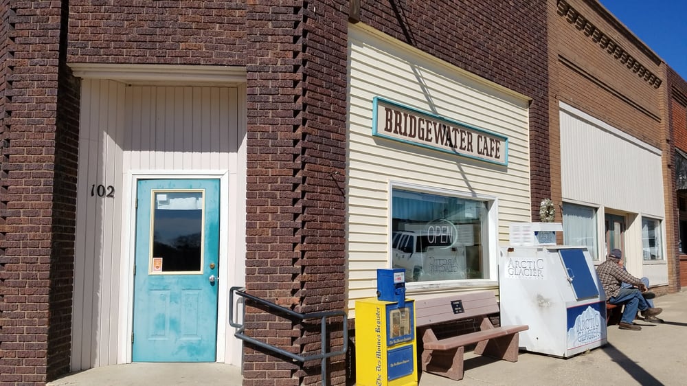 BRIDGEWATER CAFE Updated July 2024 102 S Main St, Bridgewater, Iowa