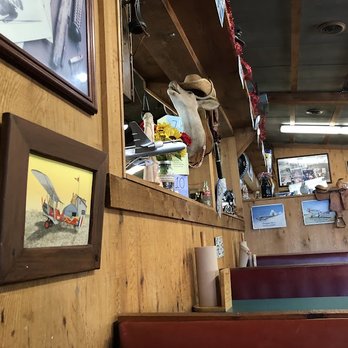 Jucy's Smokehouse Bar-B-Q - Barbeque Near Me - Pewee Valley, Kentucky