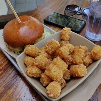 Burger Bench - American Near Me - Escondido, California