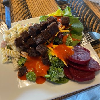 Ruby Tuesday - Salad Bar - American Near Me - Orange Park, Florida