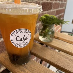 Concord Avenue Cafe - Mango 20 oz. Fruit Flavored Bubble Tea (no milk)