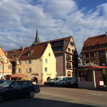 Hôtel Le Colombier - Public Parking area nearby hotel - Hotels Near Me - Obernai, 67