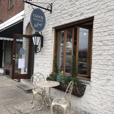 Essen Bakery by null