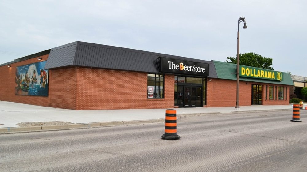 DOLLARAMA Updated September 2024 10 Queen Street S, Tilbury