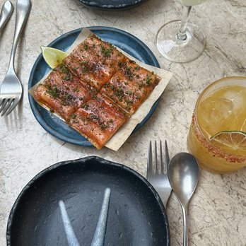 Si! Mon - Tuna toast - Latin American Near Me - Los Angeles, California