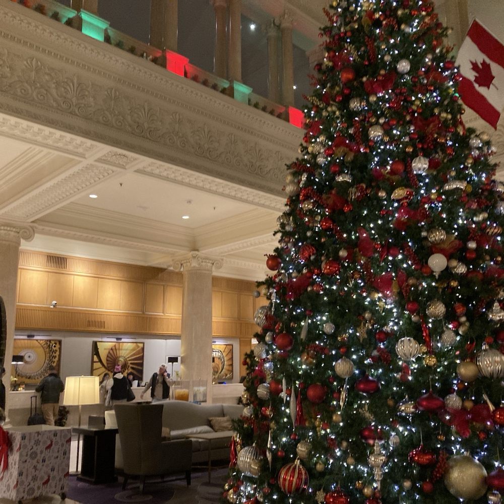 The Omni King Edward Hotel - Christmas tree and decorations in the lobby - Hotels Near Me - Toronto, Ontario The Omni King Edward Hotel - Christmas tree and decorations in the lobby - Hotels Near Me - Toronto, Ontario