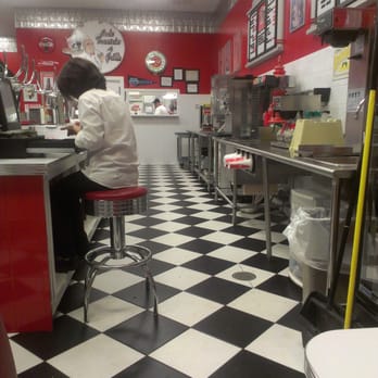 Hot Rod's Diner - Diners Near Me - Social Circle, Georgia