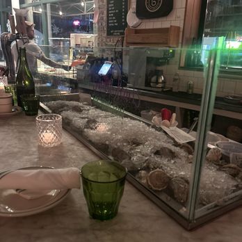 Greenpoint Fish & Lobster - Oysters, East Coast (1 dozen) - Seafood Near Me - Brooklyn, New York Greenpoint Fish & Lobster - Oysters, East Coast (1 dozen) - Seafood Near Me - Brooklyn, New York